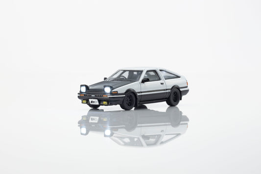 [COMING SOON] Kyosho Initial D Toyota Sprinter Trueno (AE86) with LED