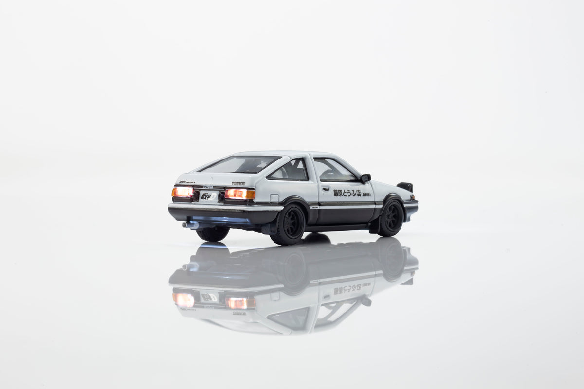 [COMING SOON] Kyosho Initial D Toyota Sprinter Trueno (AE86) with LED