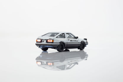 [COMING SOON] Kyosho Initial D Toyota Sprinter Trueno (AE86) with LED